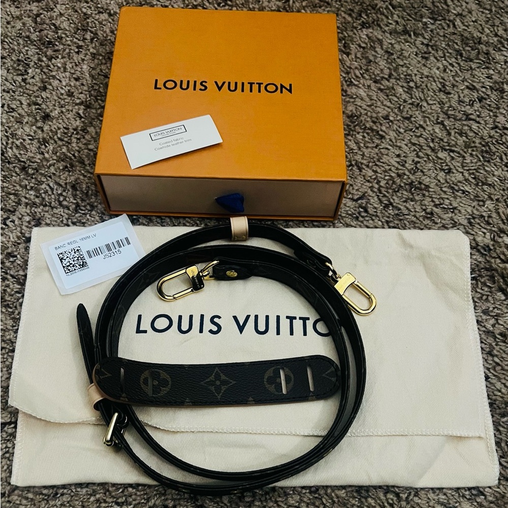 🤩AUTH LOUIS VUITTON MONOGRAM 🤩ADJUSTABLE SHOULDER STRAP 16MM J52315
